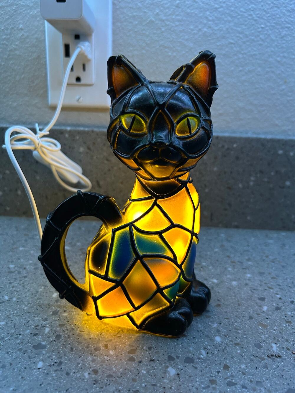 Stained Glass Look Cat Night Light - 3D Resin Animal Table Lamp